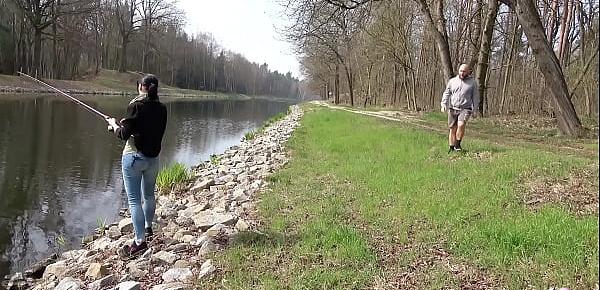 Deutsche sexgeile Schülerin fickt mit jedem der sie fragt - German Amateur